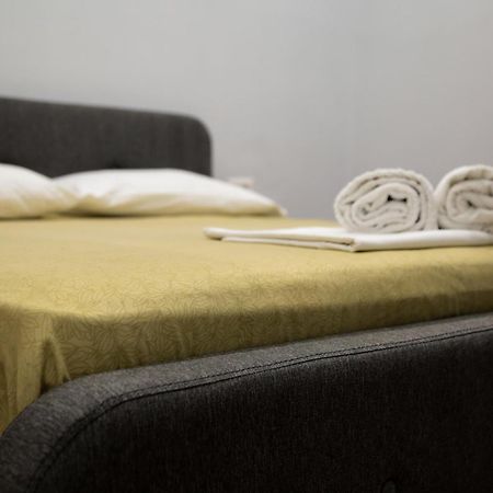 Be Solei Studio Apartments Sol 2 Tirana Esterno foto
