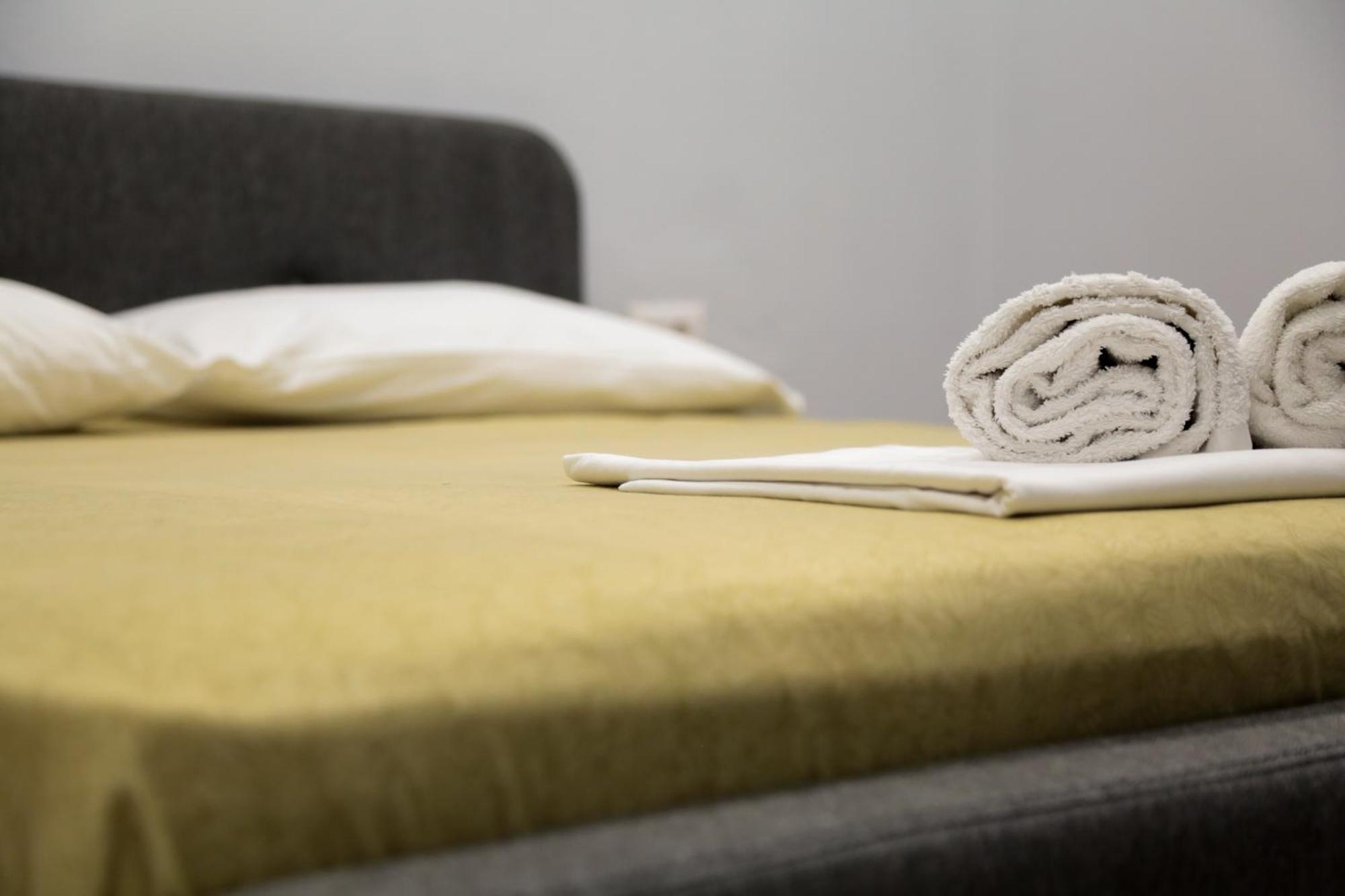 Be Solei Studio Apartments Sol 2 Tirana Esterno foto